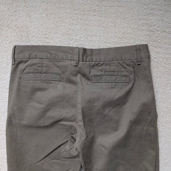 EUC Banana Republic Weekend Chino Women's 8 Slacks Pants Trousers straight leg - Picture 4 of 10